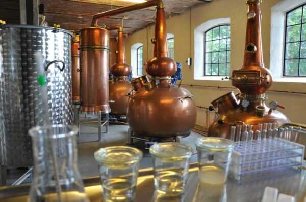Mosgaard Whisky destillationsanlæg